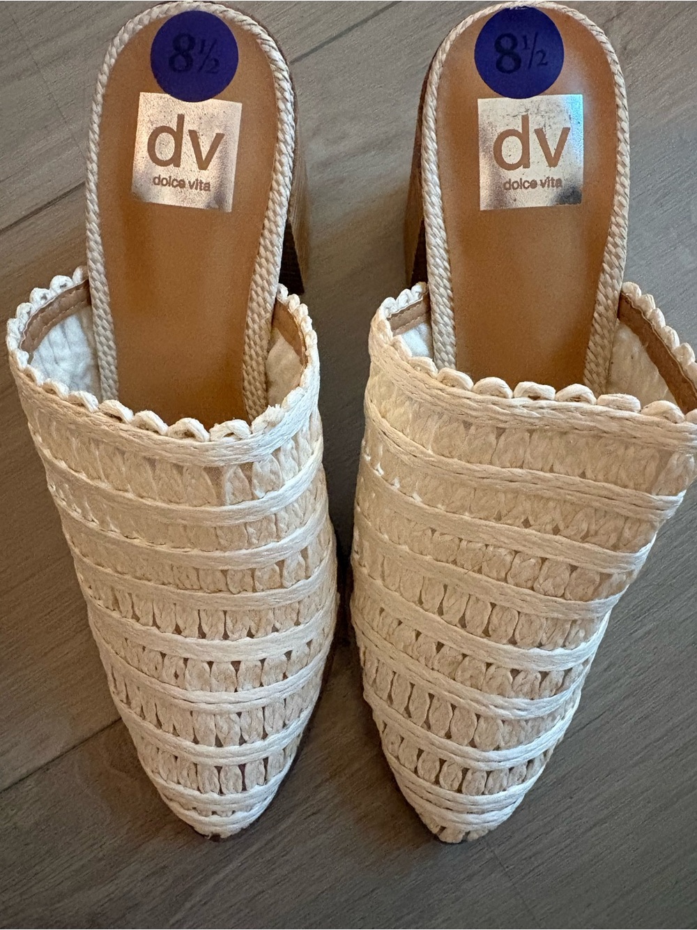 Dolce Vita Cream Woven Mule Flats Size 8.5